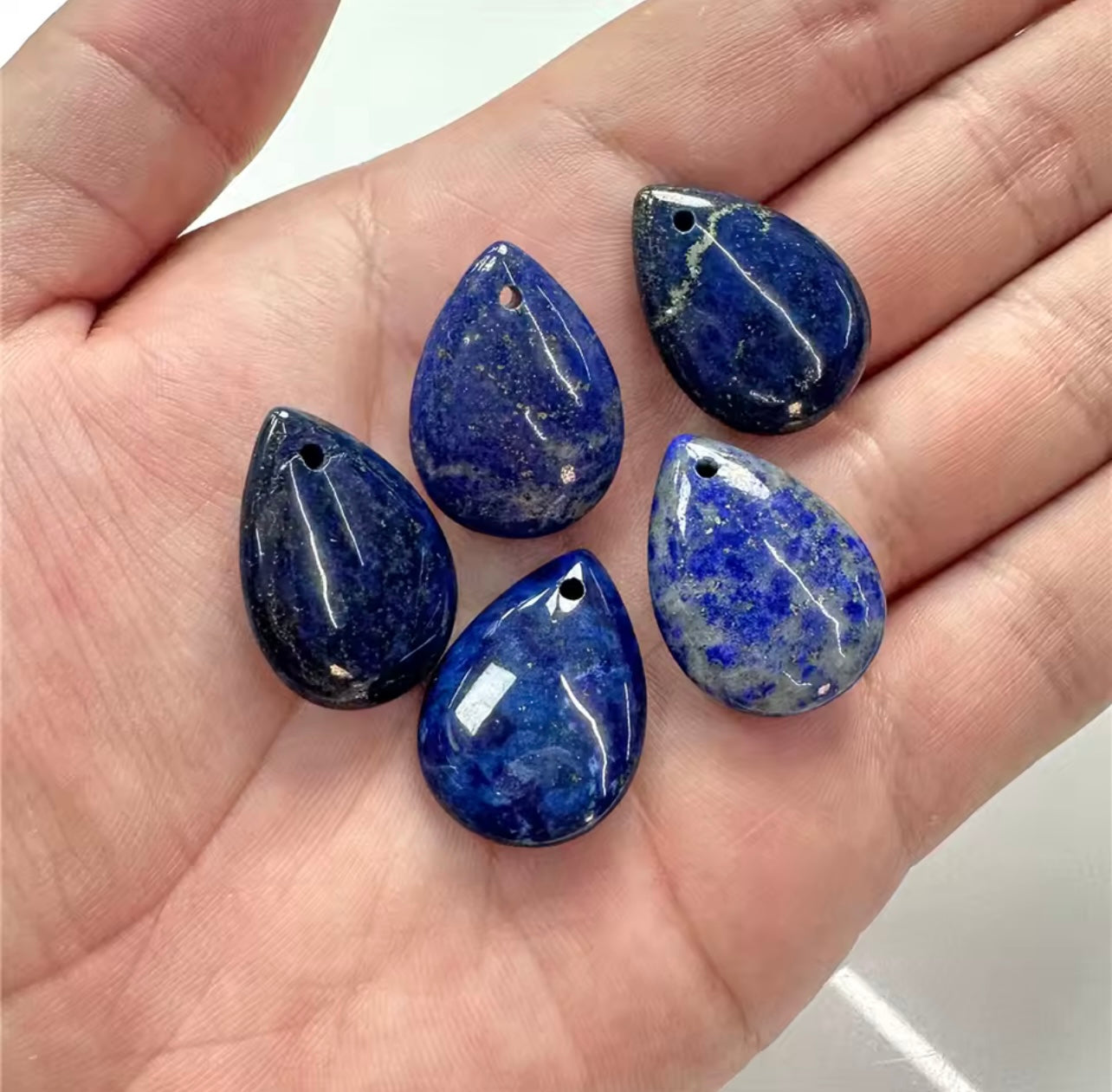 Hänge i Lapis Lazuli – Djup Blå Elegans & Tidlös Skönhet