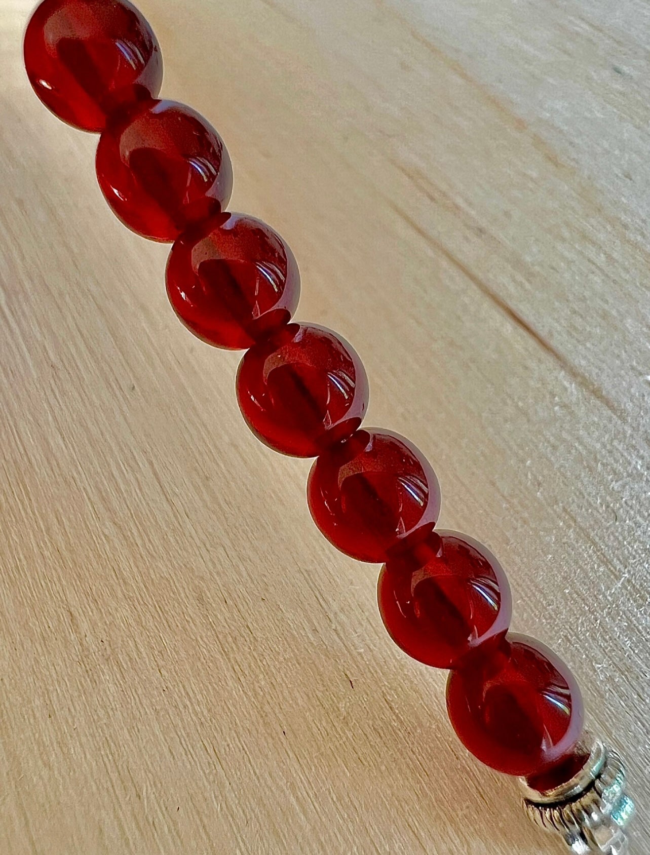Röda Tjeckiska Glaspärlor – Klara & Intensiva Pärlor för Smyckestillverkning