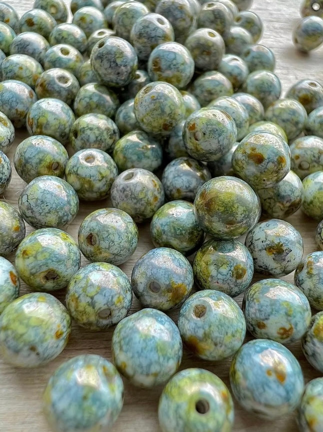 Unika Grönspräckliga Tjeckiska Glaspärlor