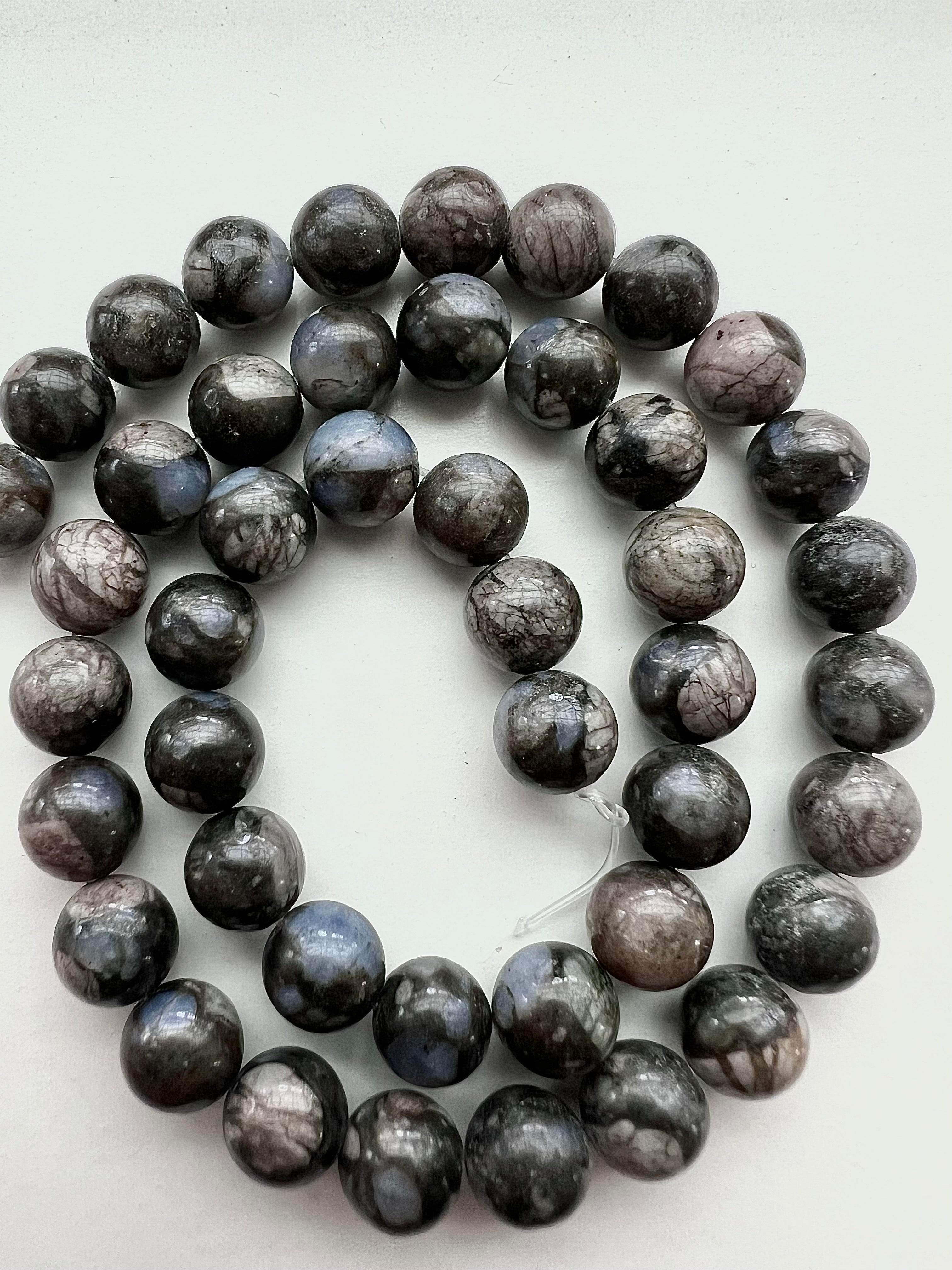Melerad Svartblå Agat, Pärlor – Eleganta & Jordande Smycken för Balans och Skydd
