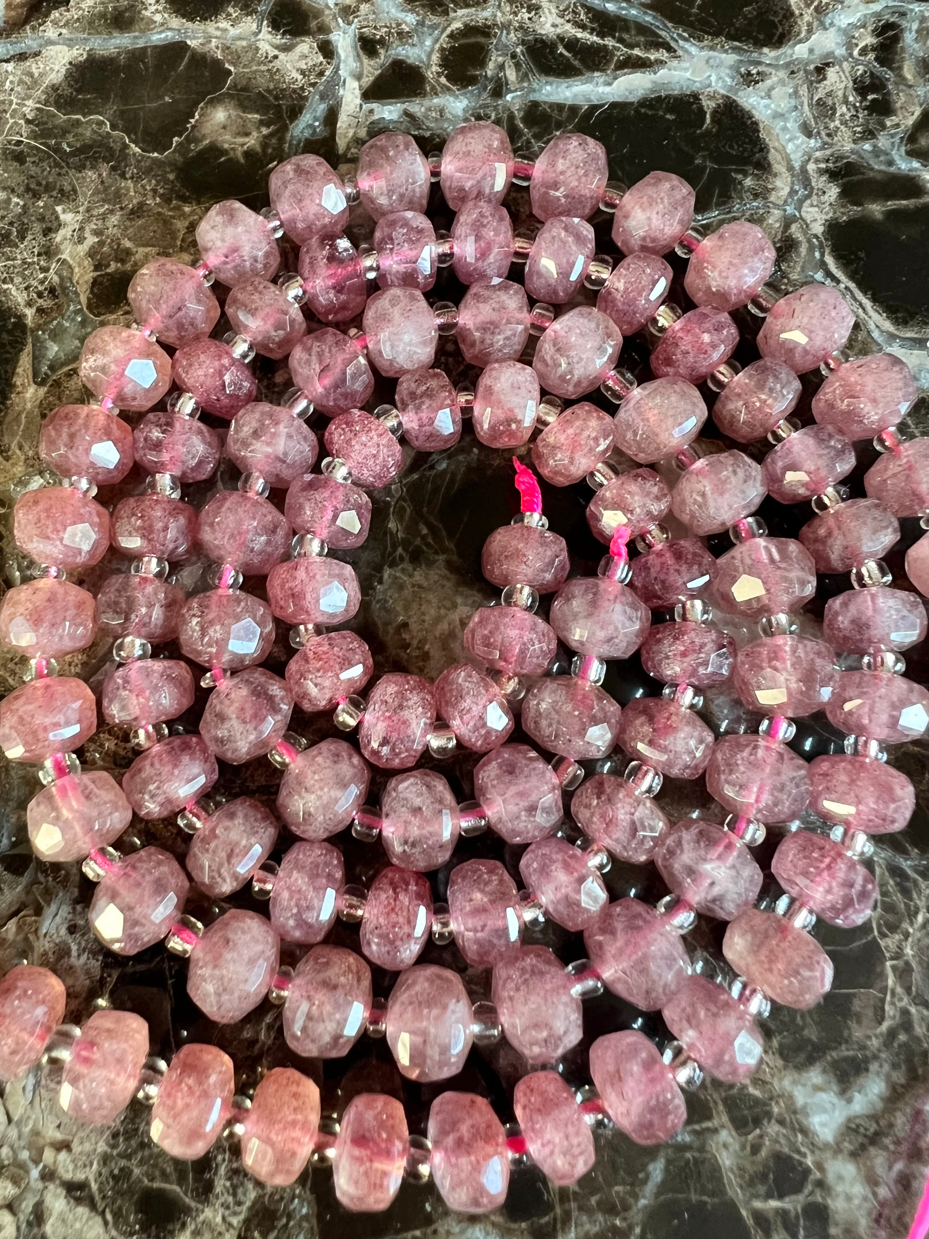 Jordgubbskvarts, Pärlor – Naturliga Kristallpärlor för Smycken & DIY