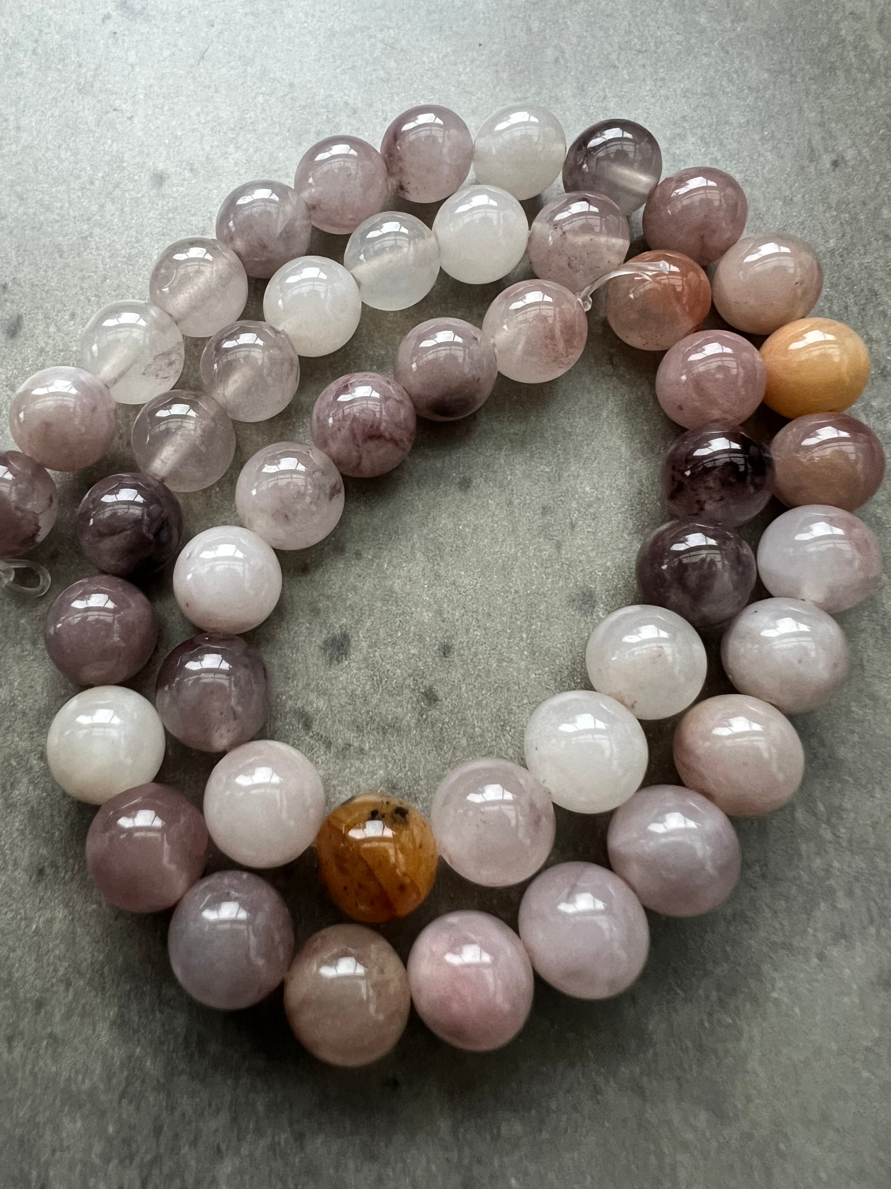 Flerfärgade Kvartspärlor – Energi, Balans & Kreativitet