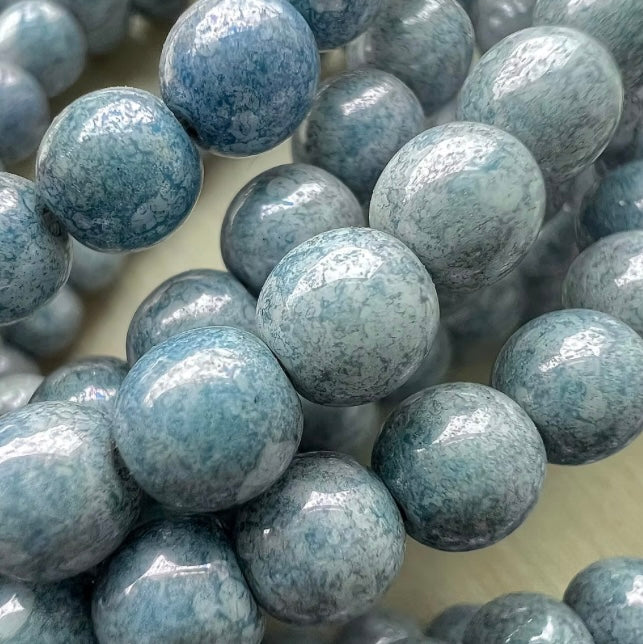 Blåspräckliga Tjeckiska Glaspärlor – Smyckestillverkning