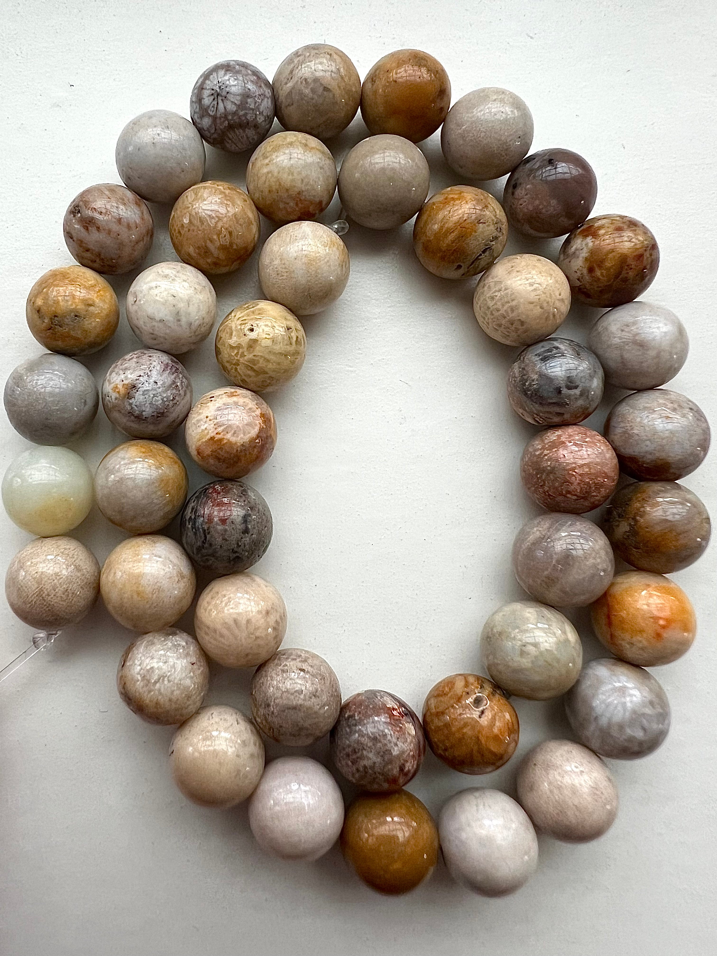 Brun Agat, Pärlor – Jordande & Eleganta Smycken för Balans och Energi