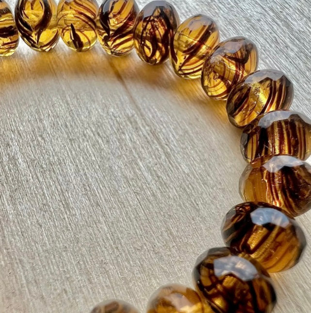 Zebrarandiga Premium Tjeckiska Glaspärlor