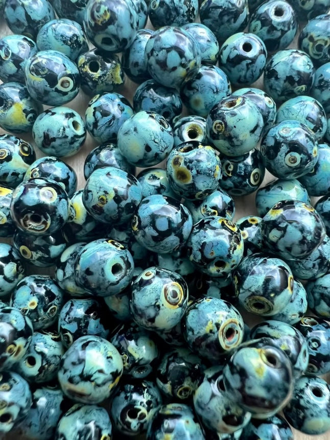 Svartspräckliga Tjeckiska Glaspärlor – Unika Pärlor